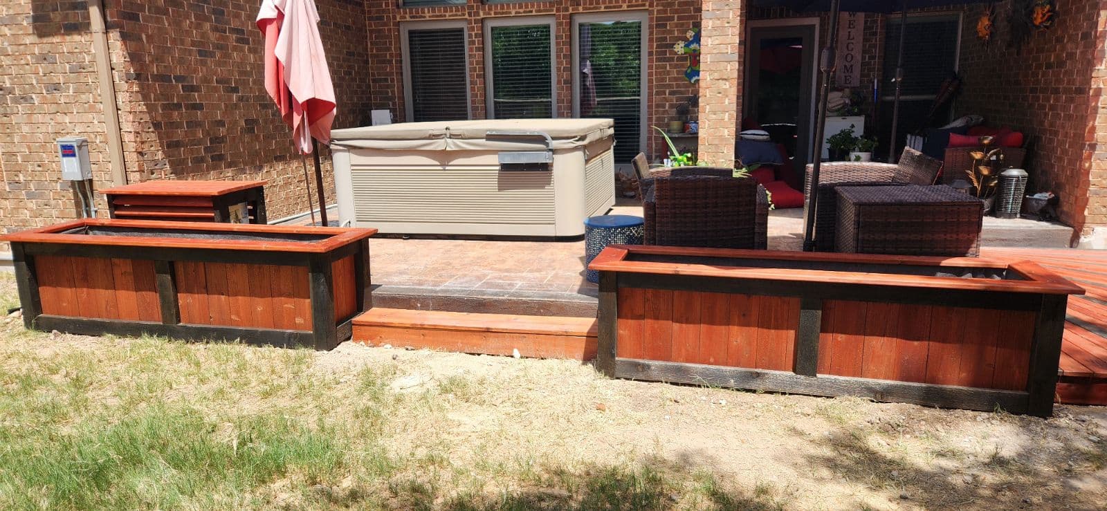 IPE Deck with Built-in Planters